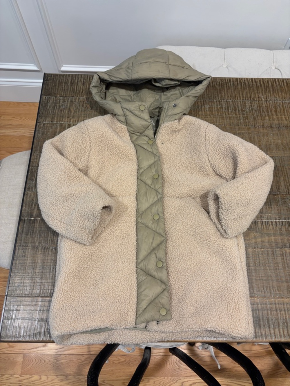 Zara Cozy teddy Sherpa Jacket with Quilted Hood - beige & Olive size 8